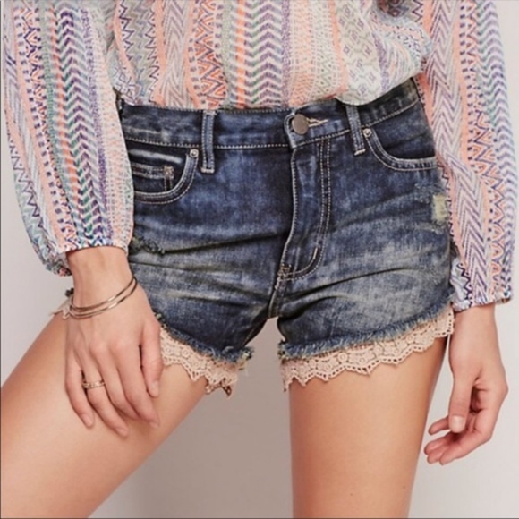 Free People High Rise Lace Hem Shorts 28 - Picture 1 of 7
